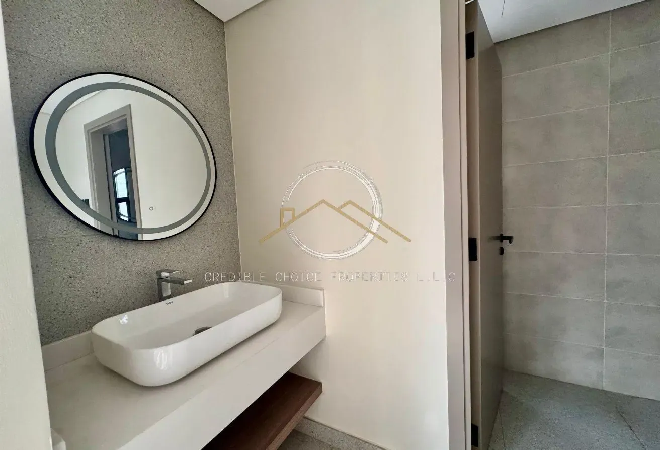 SOON TO VACATE|MODERN ELEGANT VILLA |SEMI-DETACHED
