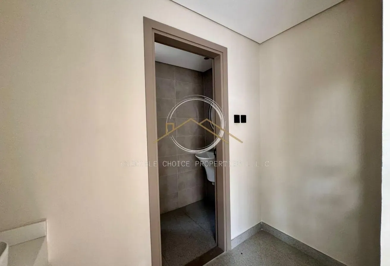 SOON TO VACATE|MODERN ELEGANT VILLA |SEMI-DETACHED