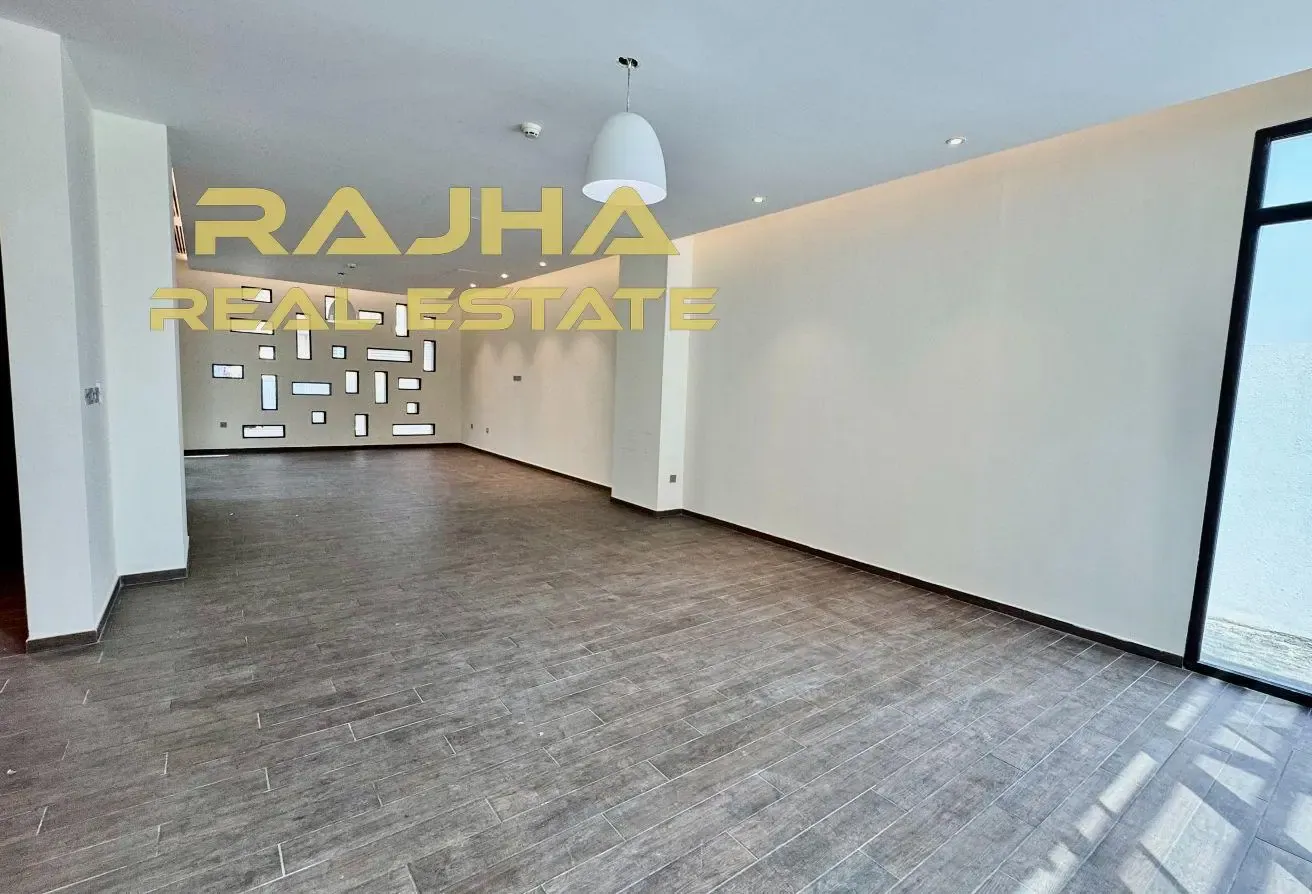 Elegant 4BR Villa with Pool - Green Space | Ready