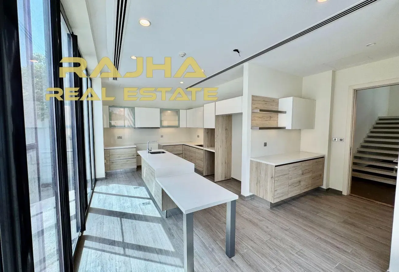 Elegant 4BR Villa with Pool - Green Space | Ready