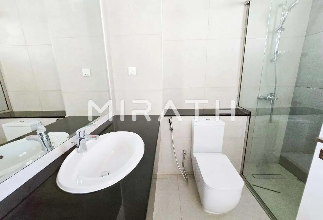 Perfect family home shared facilities |Near beach