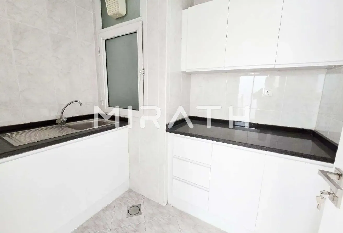 Perfect family home shared facilities |Near beach