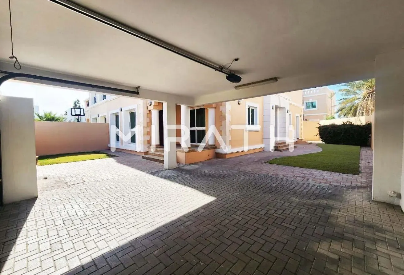 Spacious Compound Villa | Community Pool | Gym