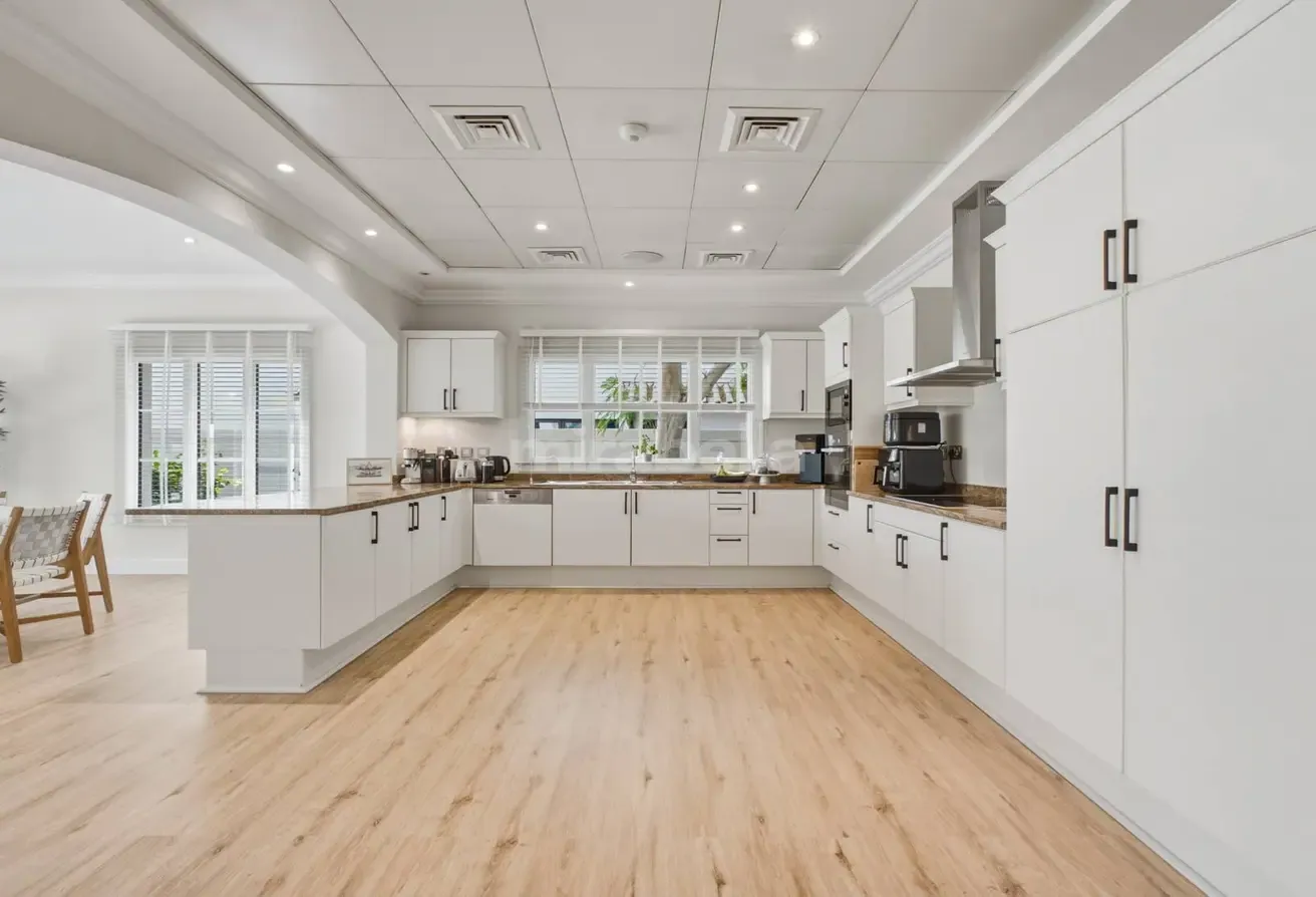 View Today | Extended Plot | Golf View