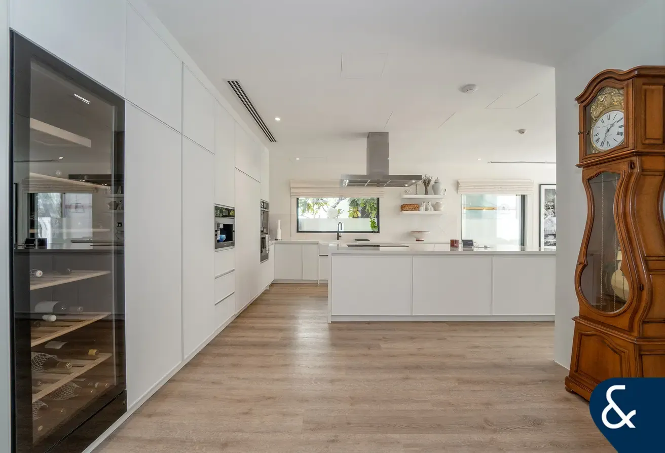 Extended & Renovated | Golf View | Five Beds