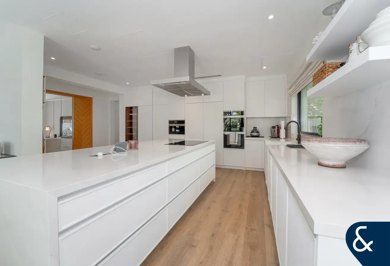 Extended & Renovated | Golf View | Five Beds