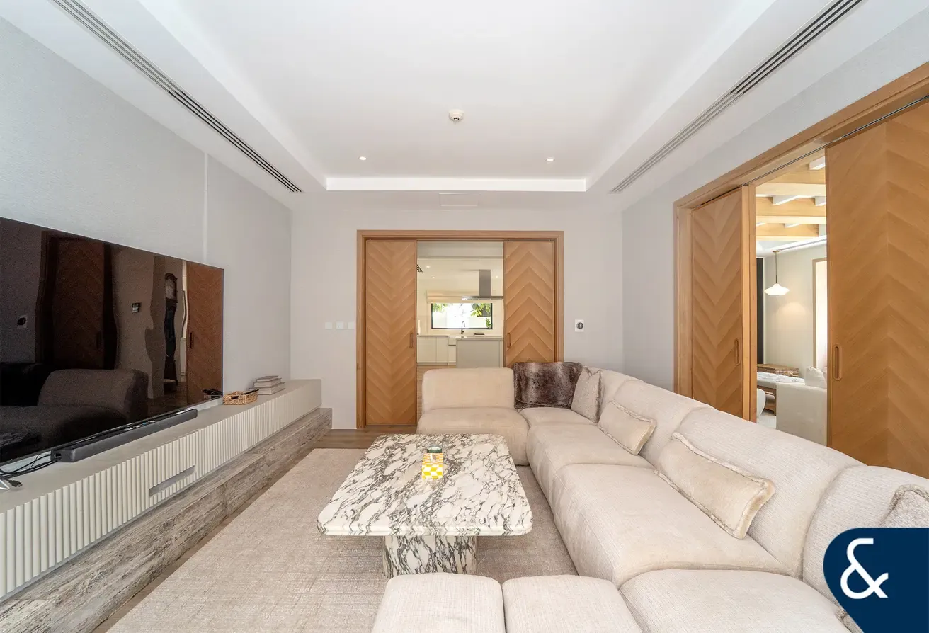 Extended & Renovated | Golf View | Five Beds
