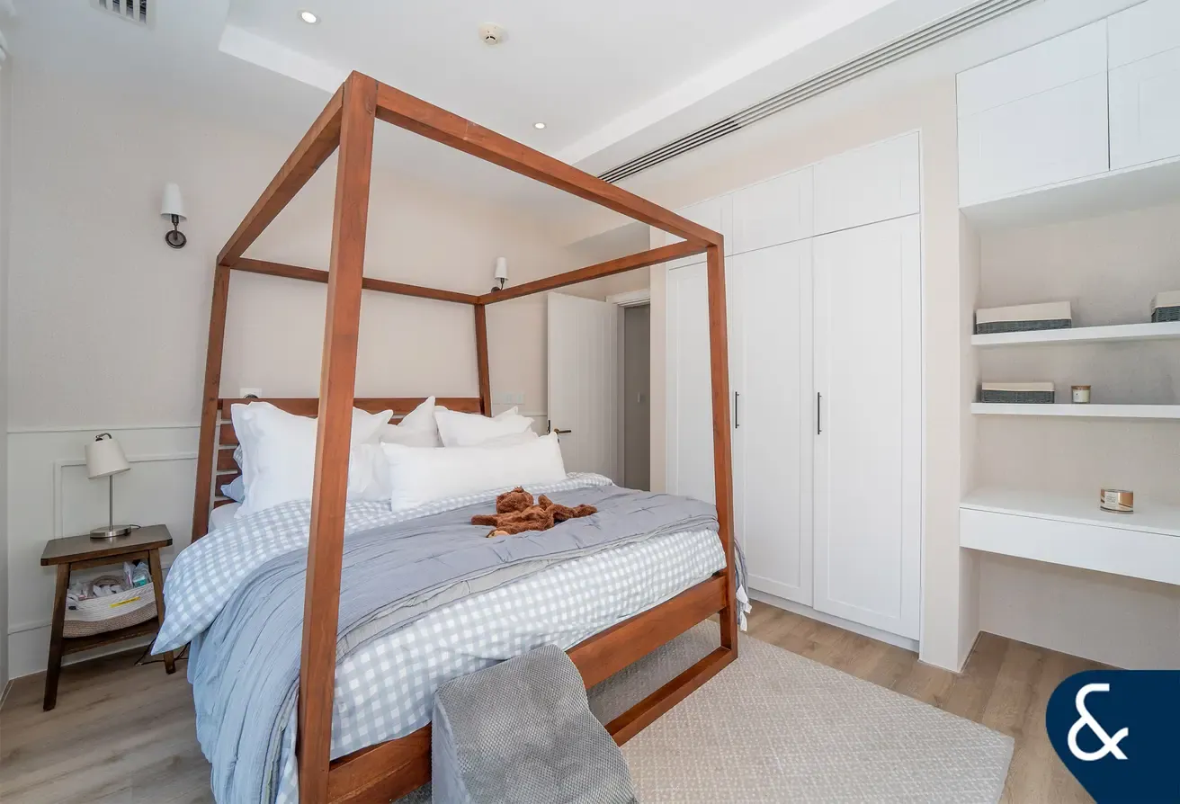 Extended & Renovated | Golf View | Five Beds