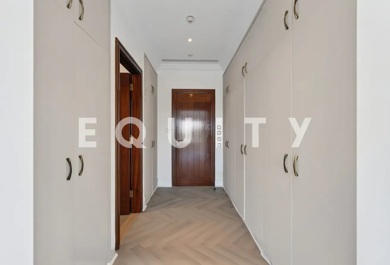 Full Golf Views | Upgraded Villa | Must View
