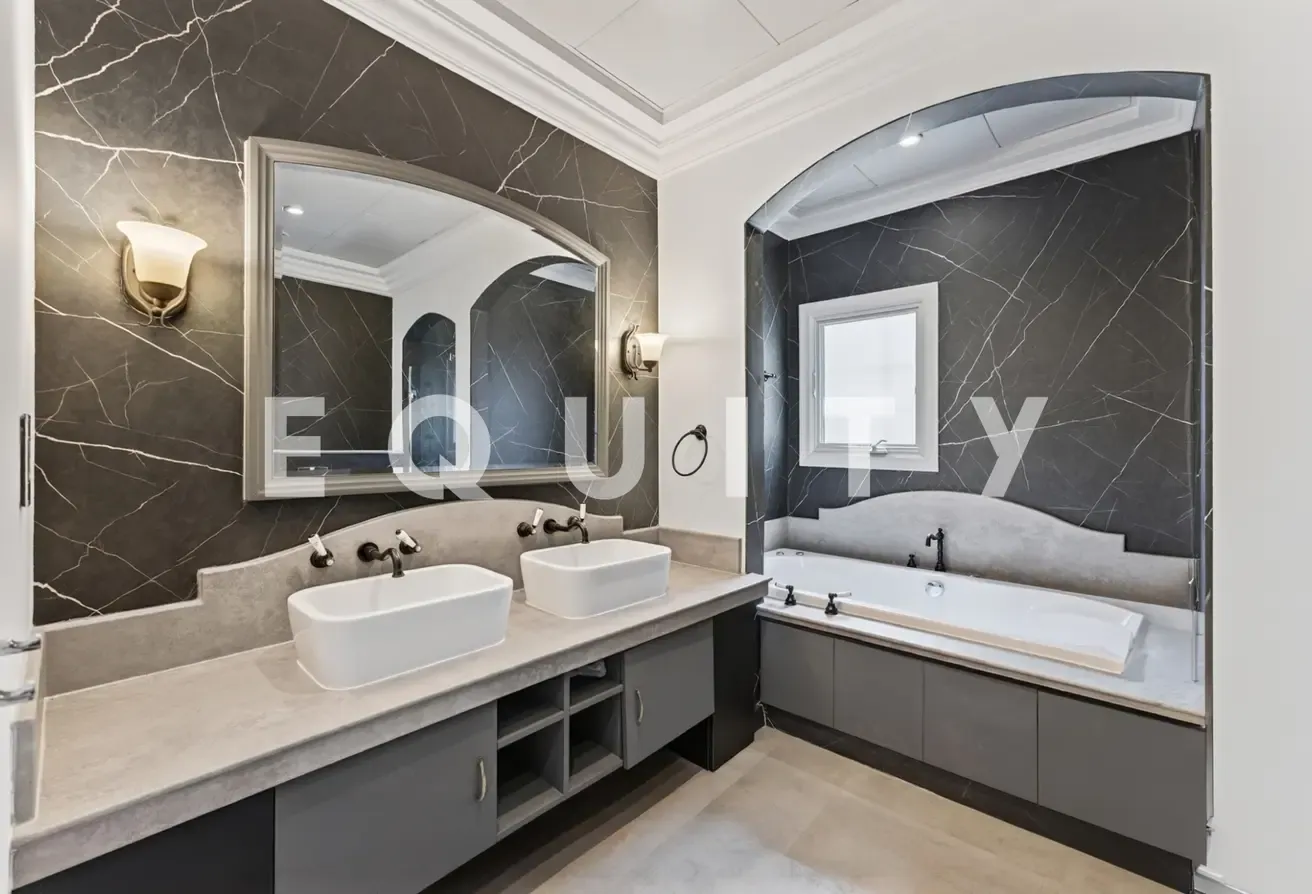 Full Golf Views | Upgraded Villa | Must View