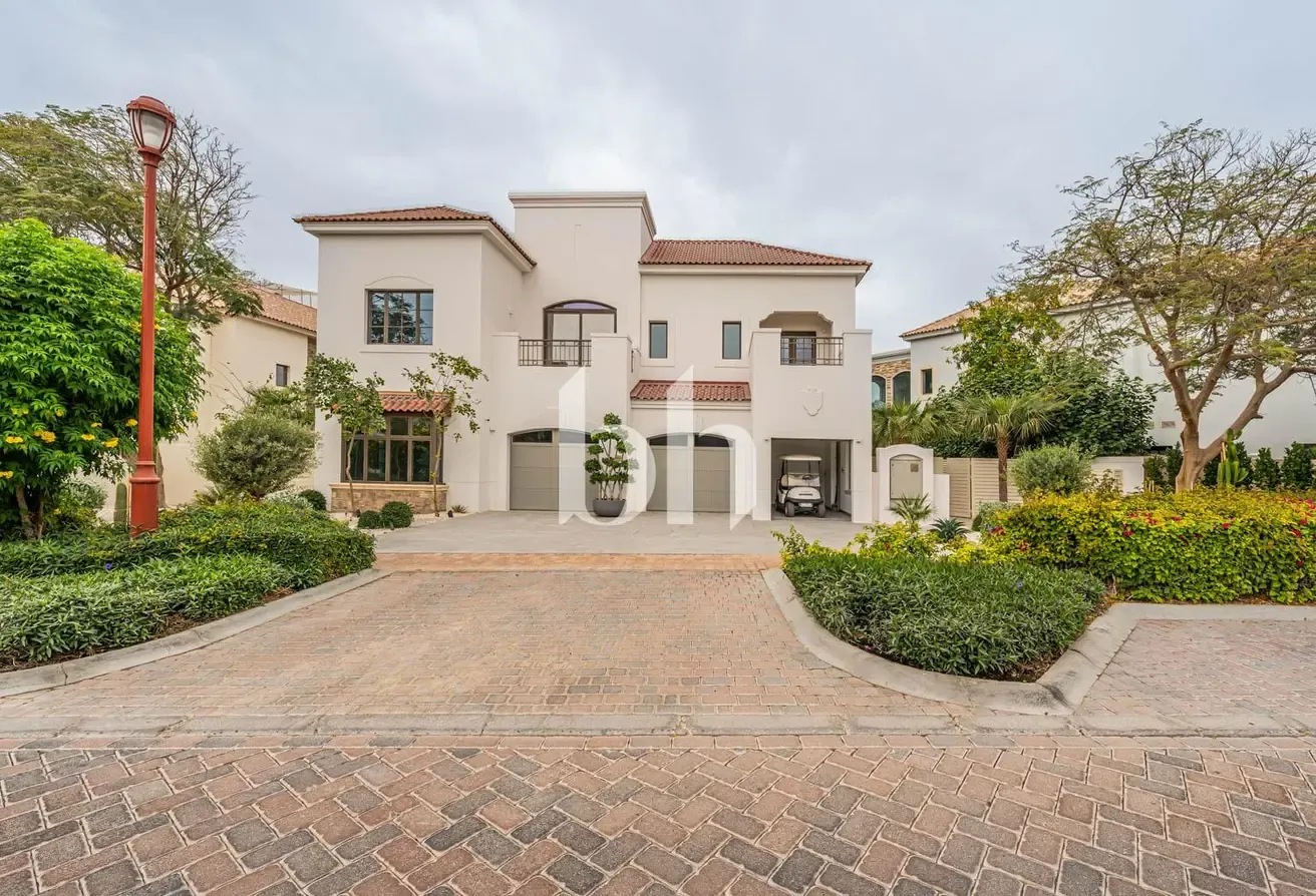 Vacant - Upgraded Villa - Amazing Golf Course View