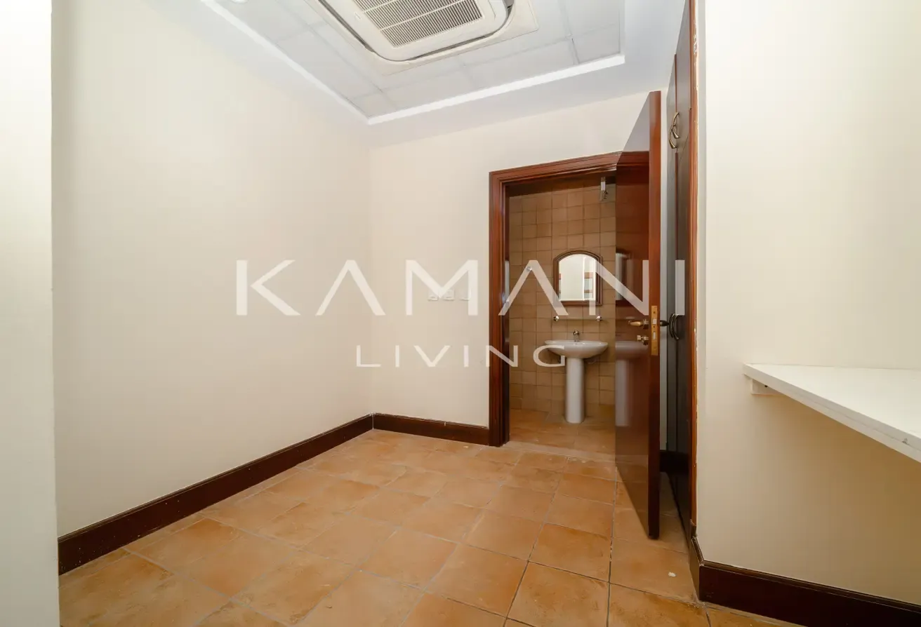 Luxury Villa | Private Pool | Upgraded | Vacant