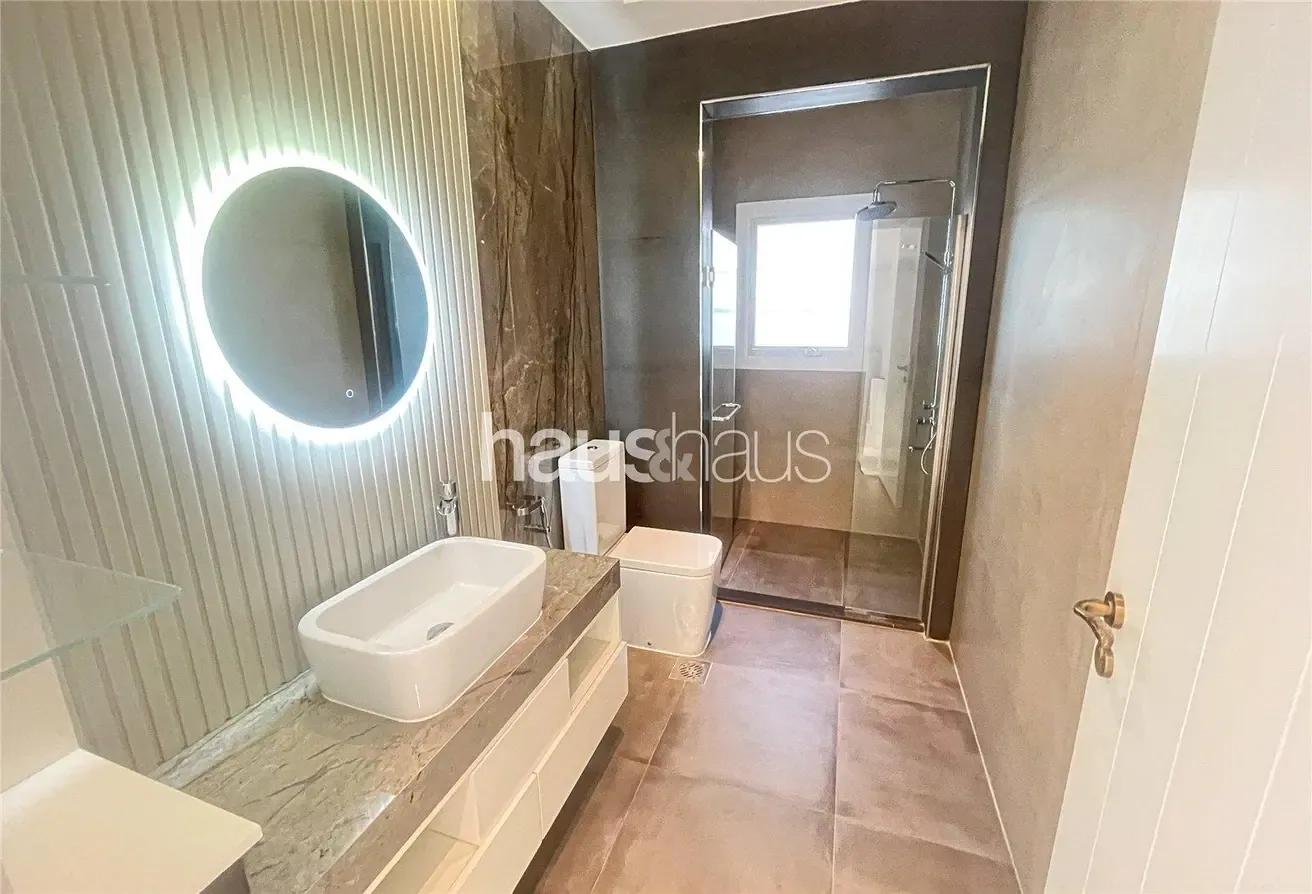 5 Bed Portrush Villa with Pool on the Golf Course