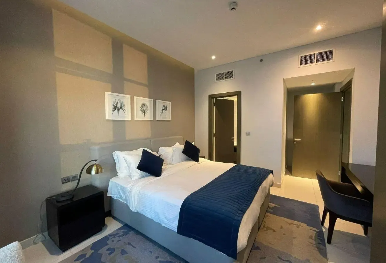 Luxury 1BR | Canal & Burj Khalifa View | Book now