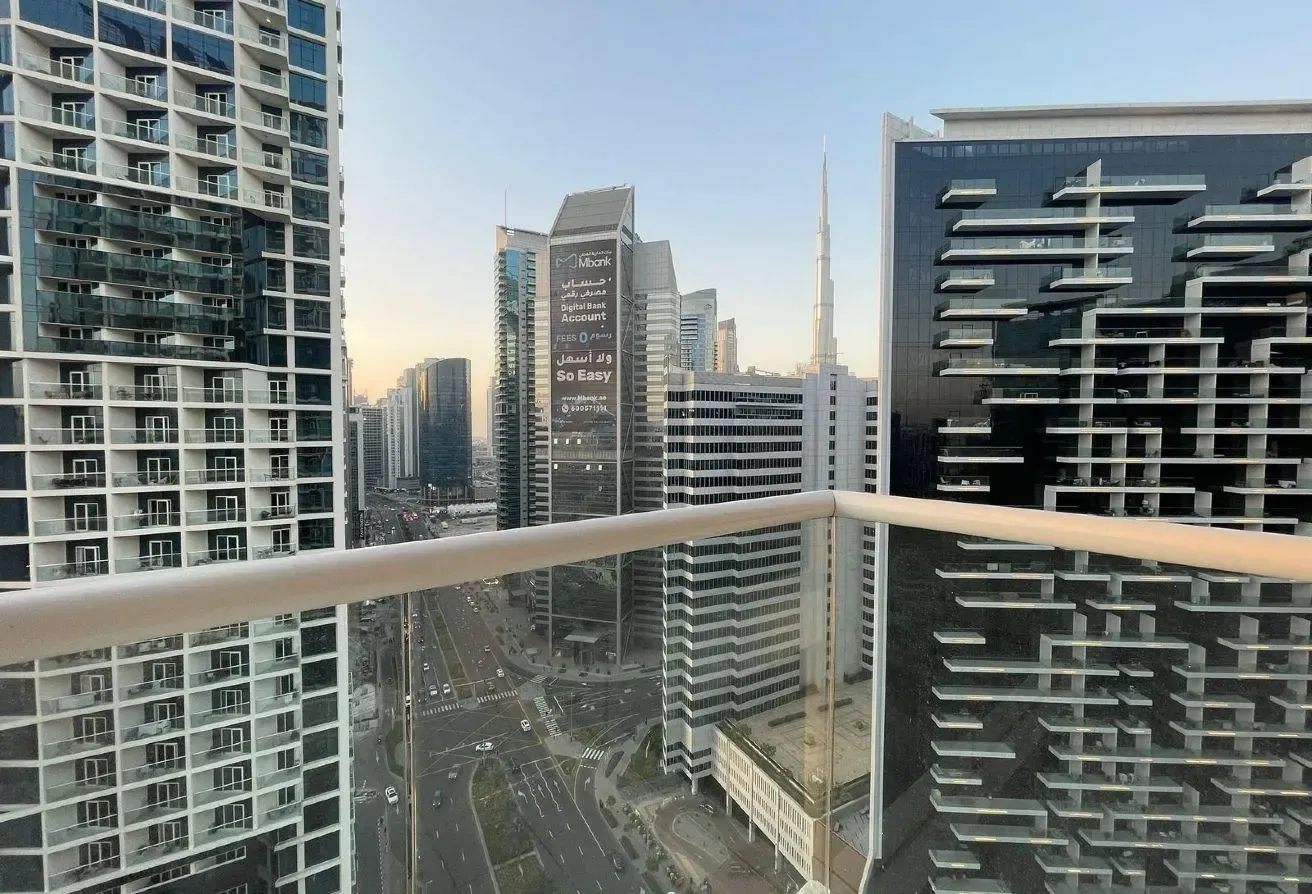 Luxury 1BR | Canal & Burj Khalifa View | Book now