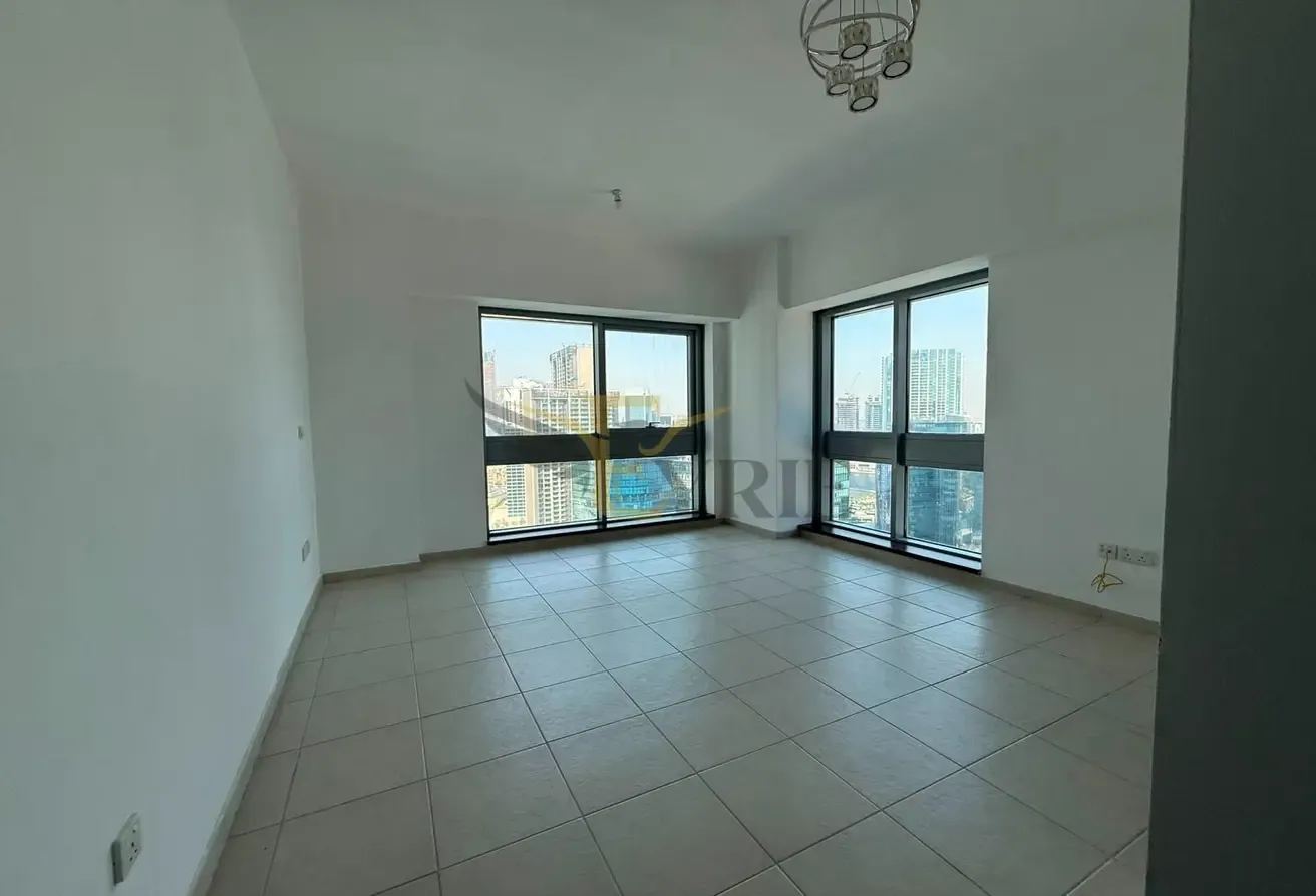 Next to Metro | High Floor | Maid Room
