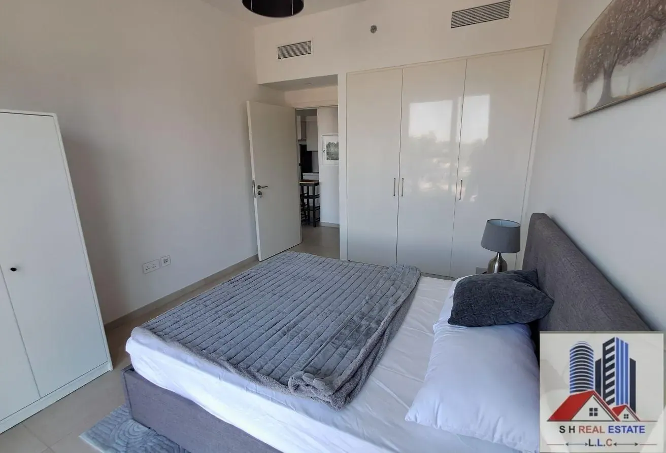 1 BR Apartment in Zabeel with Private Garden