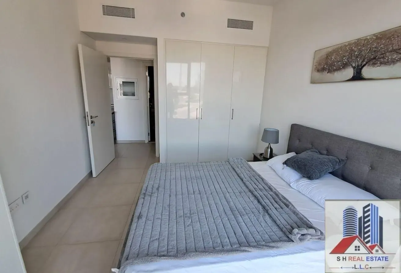 1 BR Apartment in Zabeel with Private Garden
