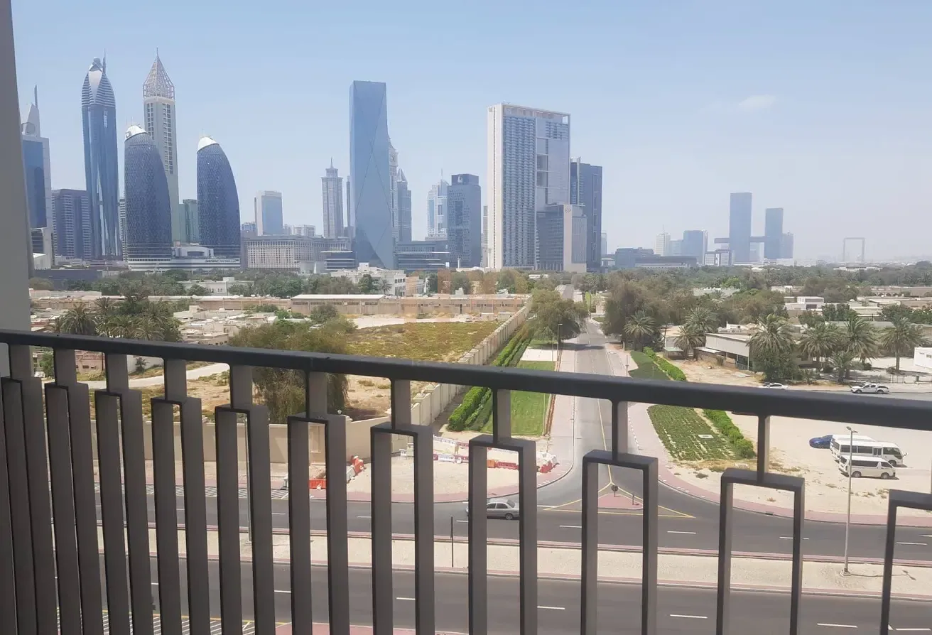 Luxury 1BR Fully Furnished Downtown Views II