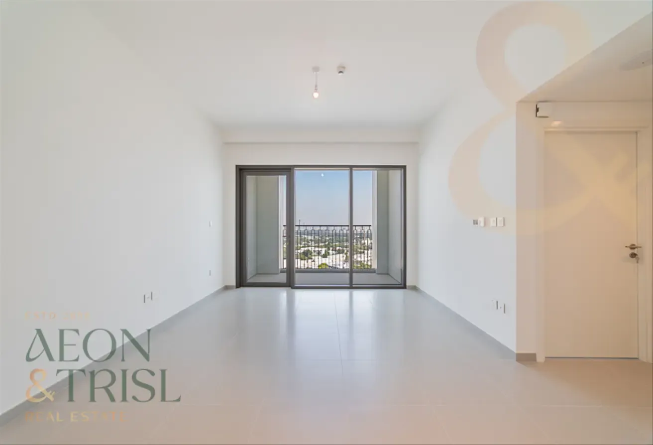 Prime location l Luxury l Community Living