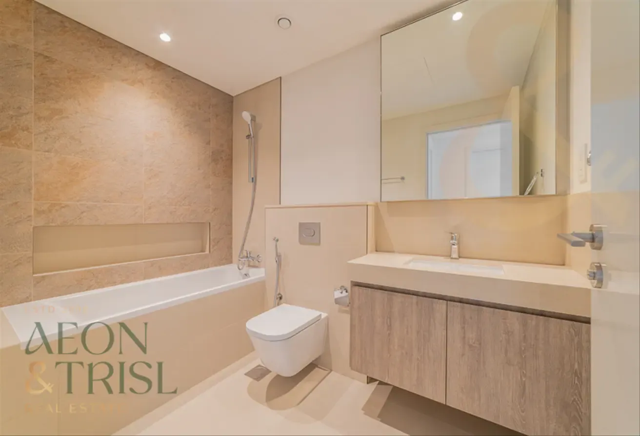 Prime location l Luxury l Community Living
