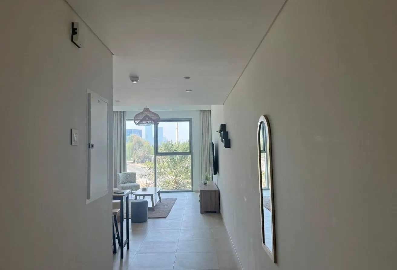 Upgraded 1 BR Apartment with Water Views