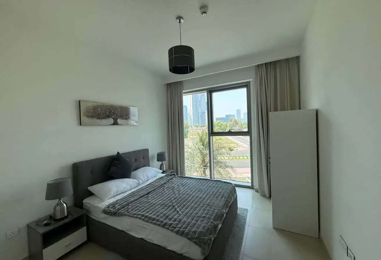 Upgraded 1 BR Apartment with Water Views