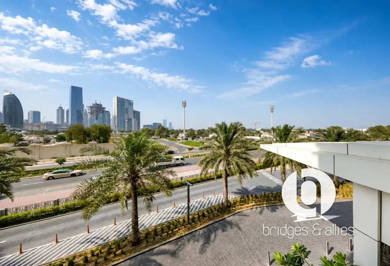 SPACIOUS LAYOUT | FURNISHED | READY TO MOVE IN