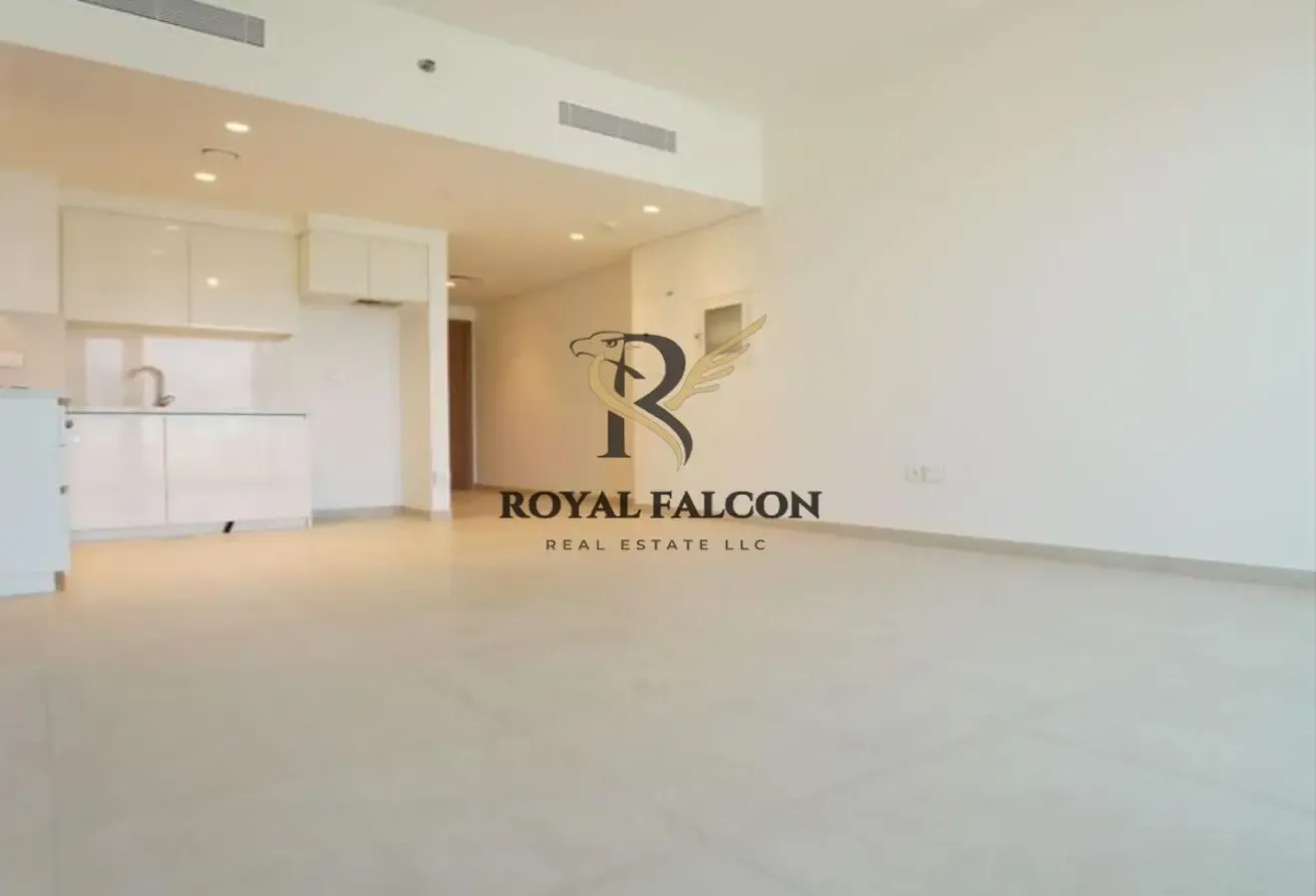 Bright & Airy | Spacious Home | Low Floor