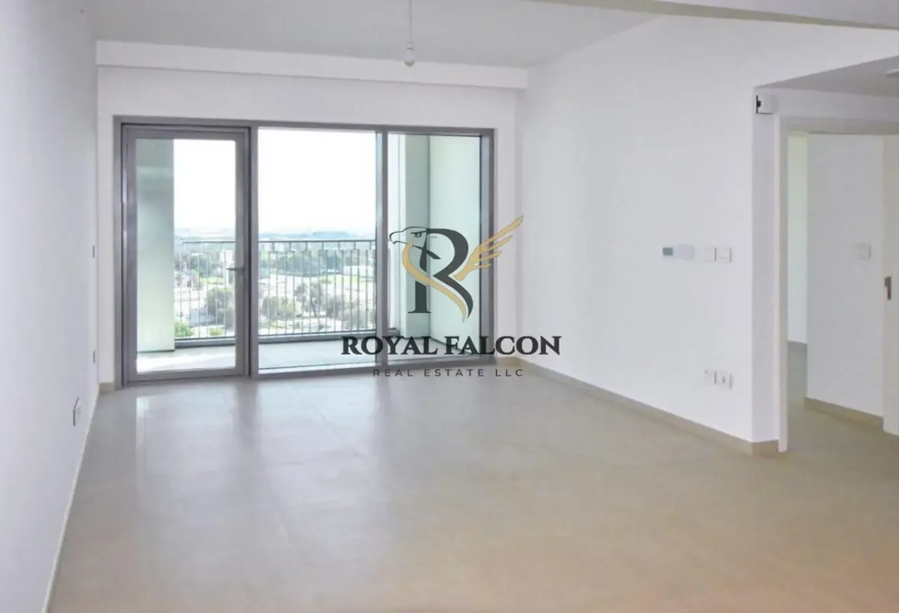 Bright & Airy | Spacious Home | Low Floor