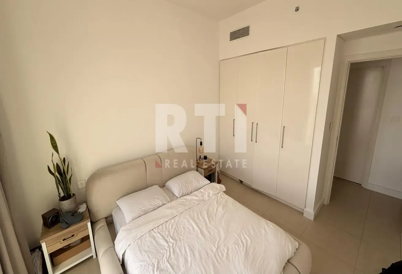 Fully furnished| Prime location |Available now