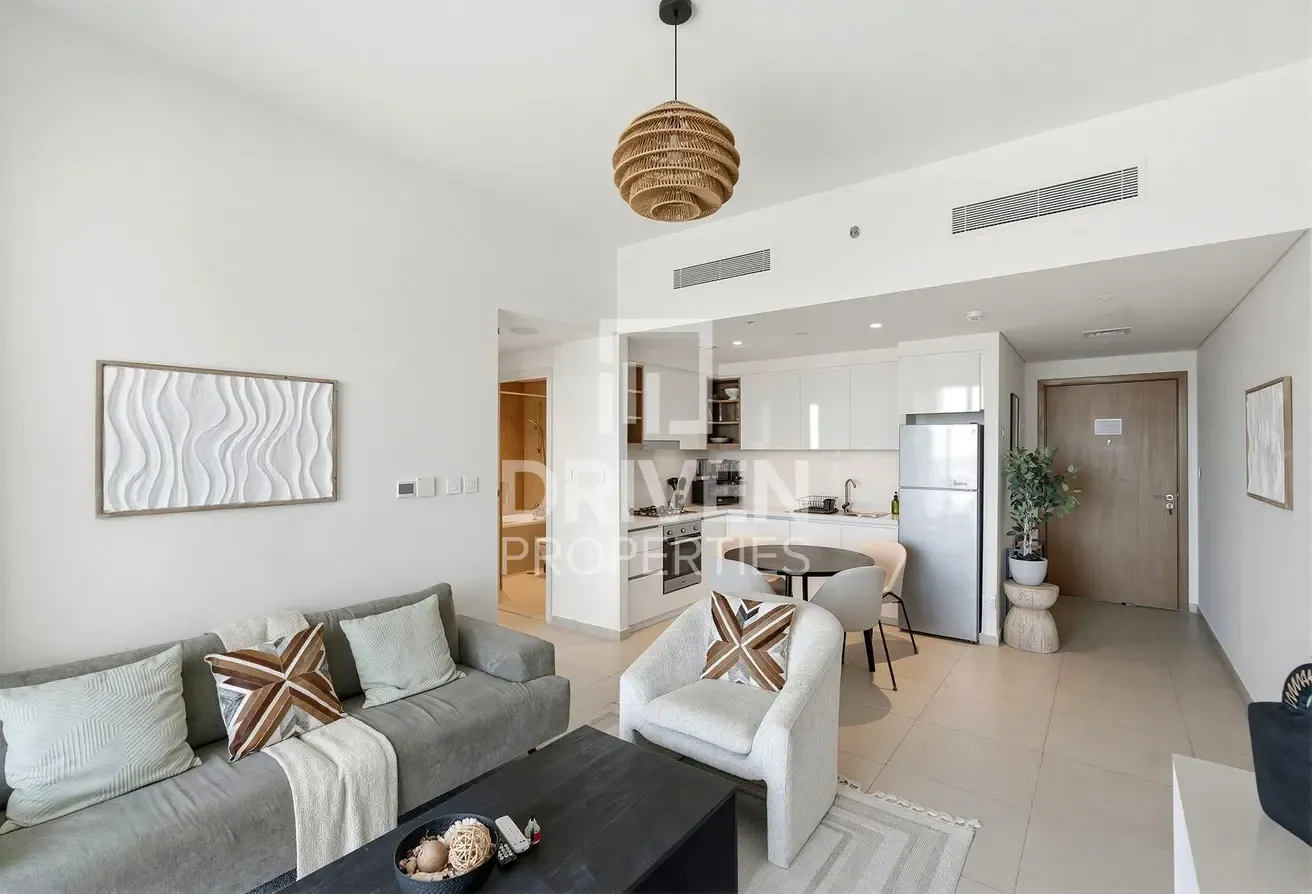 High Floor | Ready to Move in | Fully Fitted