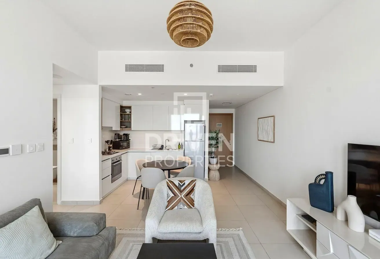 High Floor | Ready to Move in | Fully Fitted