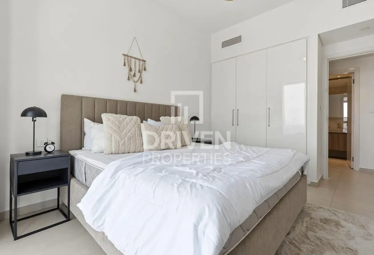 High Floor | Ready to Move in | Fully Fitted