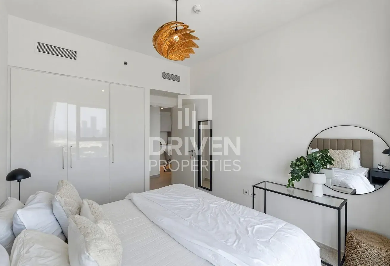 High Floor | Ready to Move in | Fully Fitted