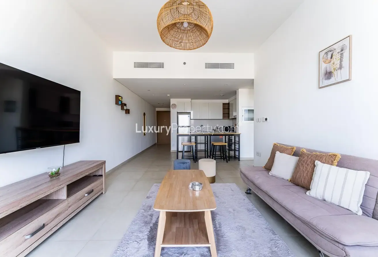 Perfect Location | Furnished } Vacant
