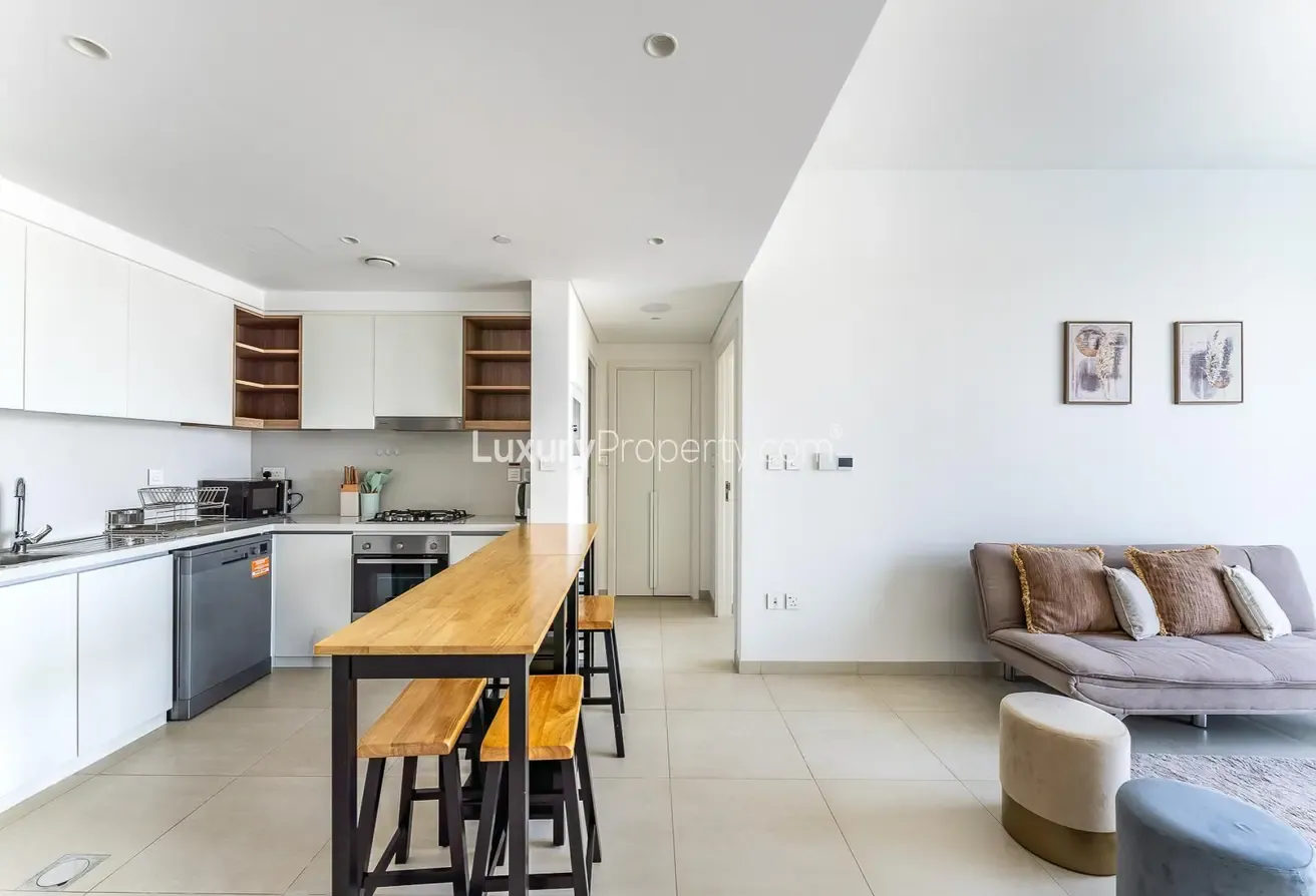 Perfect Location | Furnished } Vacant