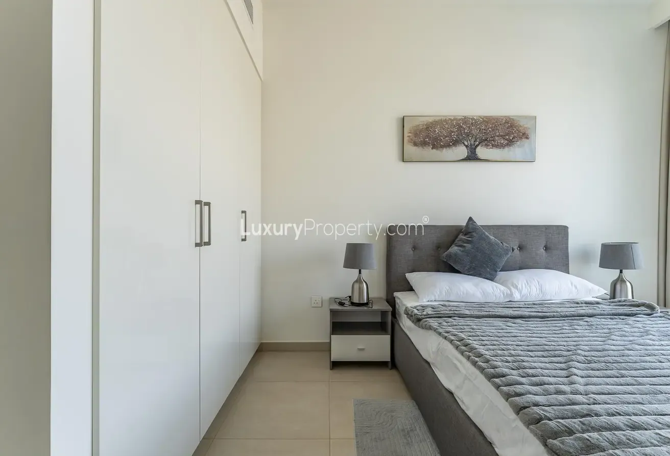 Perfect Location | Furnished } Vacant