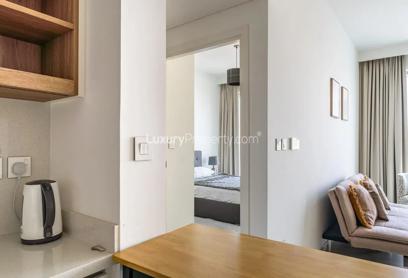 Perfect Location | Furnished } Vacant
