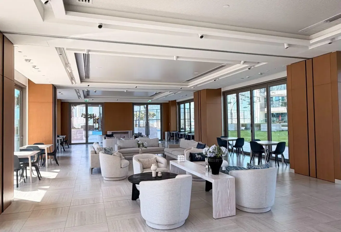 Luxury 1BR in Downtown | Skyrise Burj Views