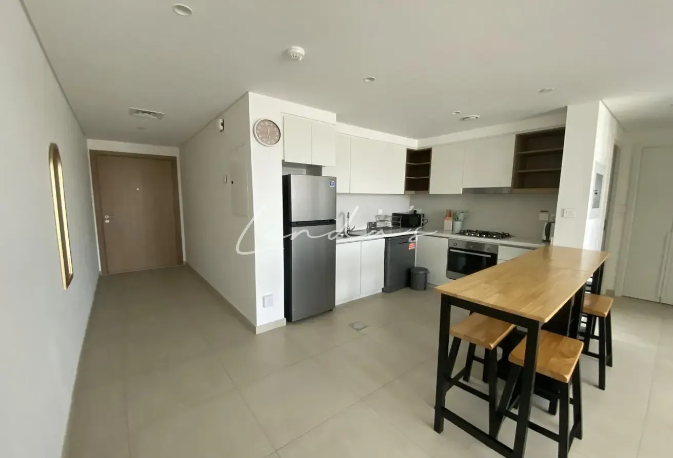 Vibrant Location l  Heart of Downtown l Furnished