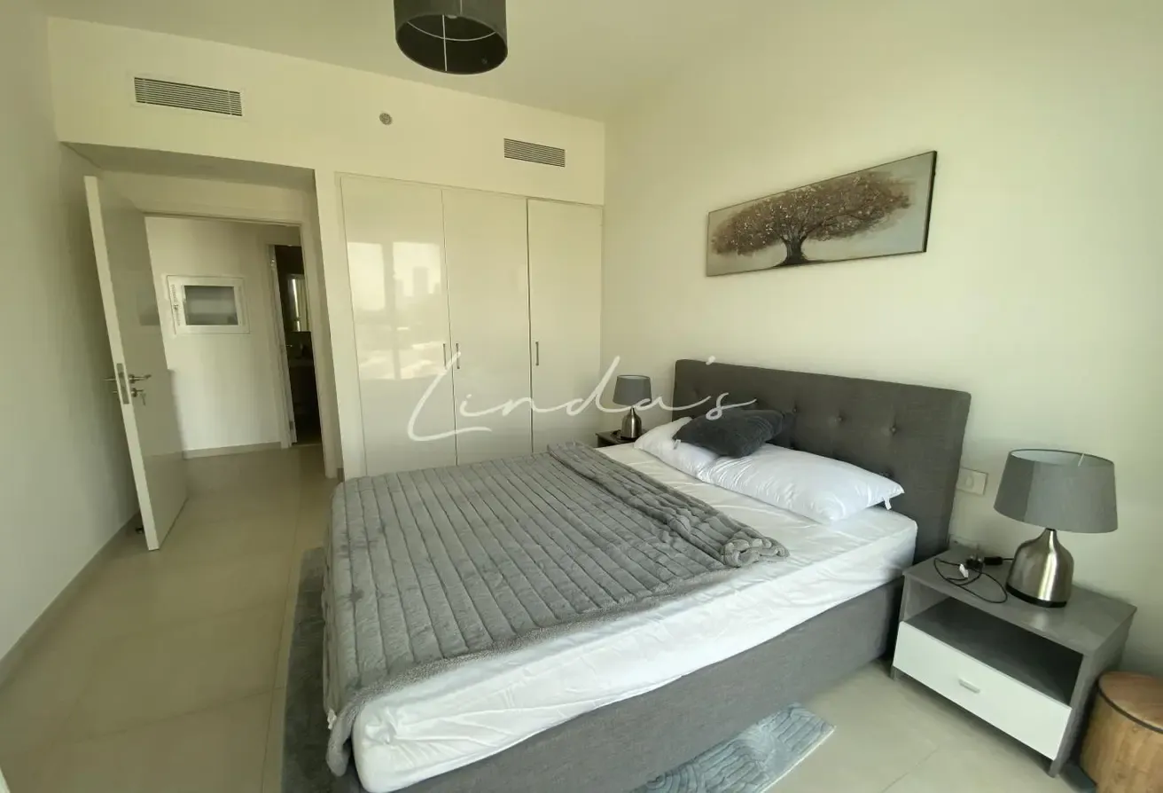 Vibrant Location l  Heart of Downtown l Furnished