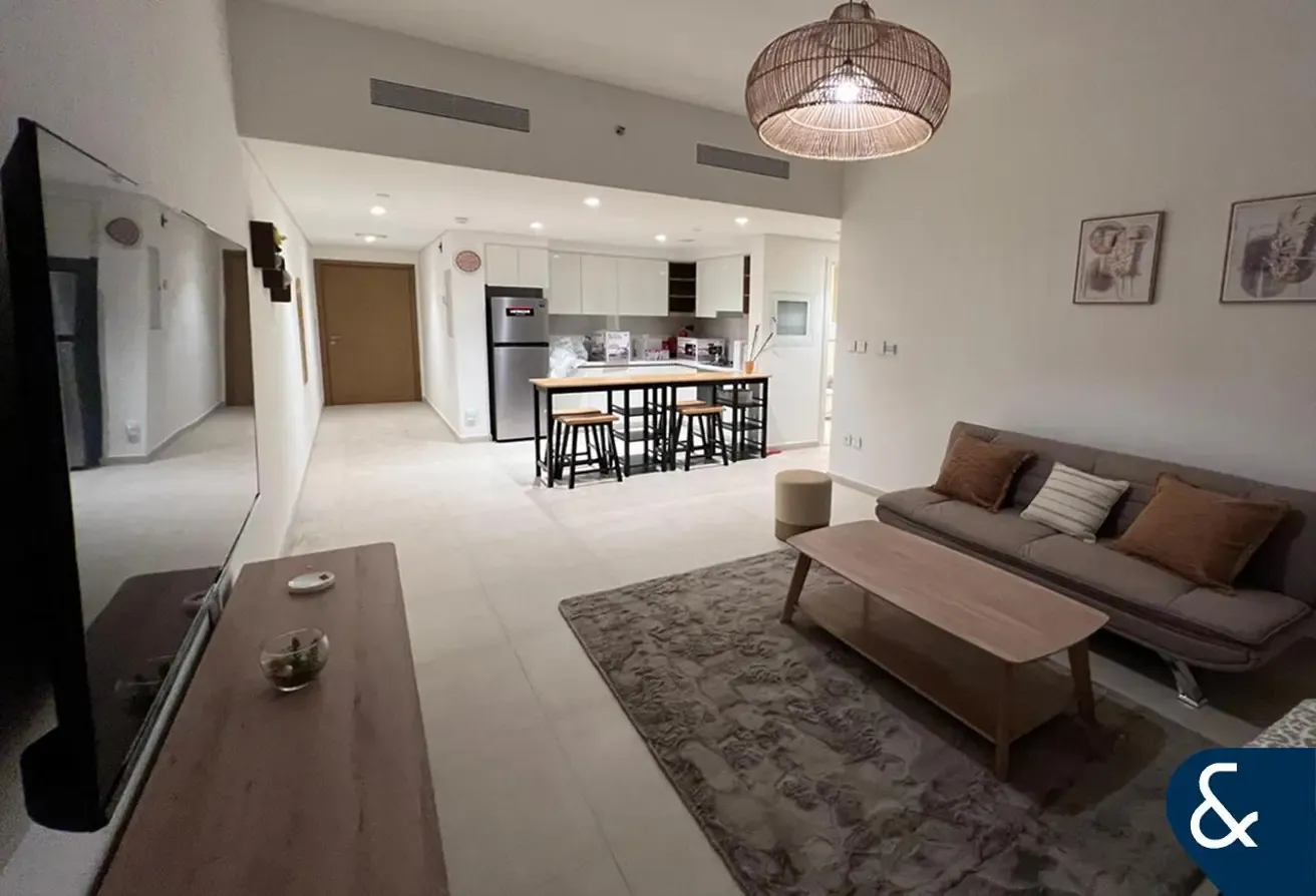 One Bed | Furnished | Spacious Layout