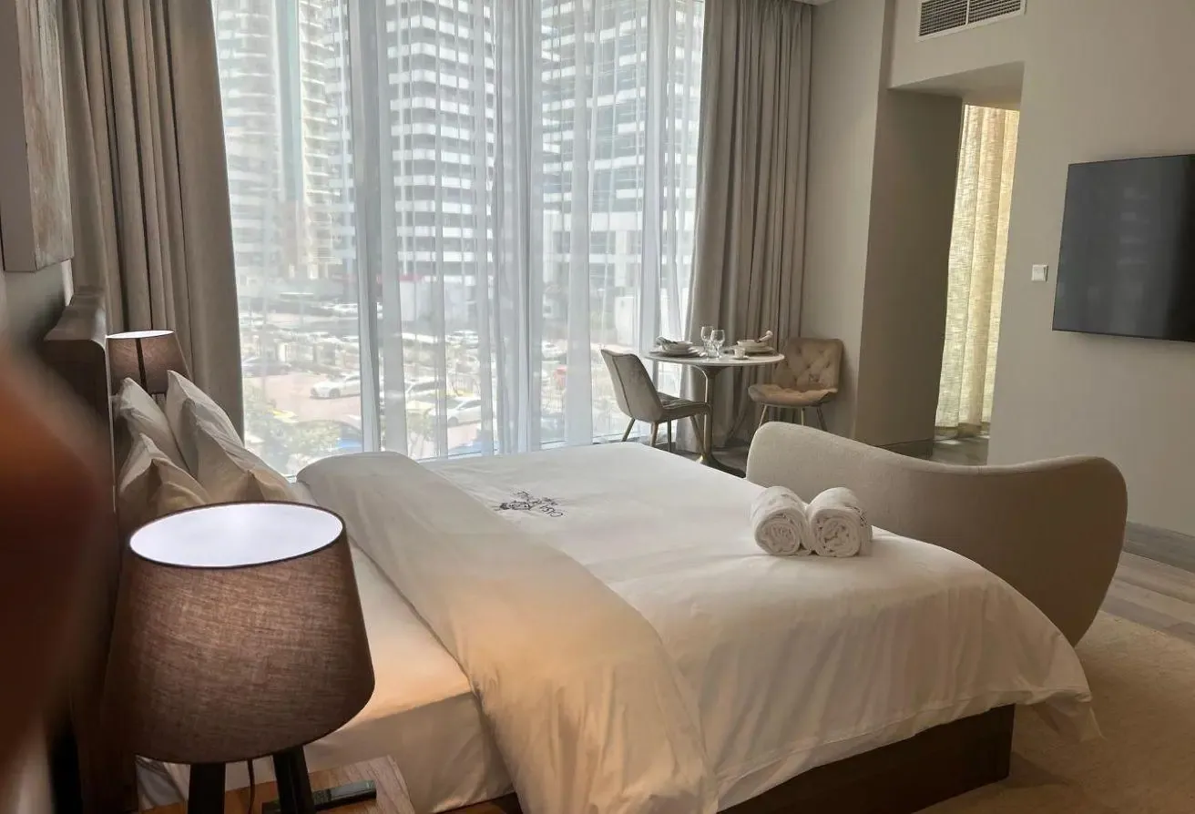 Studio Apartment with Balcony