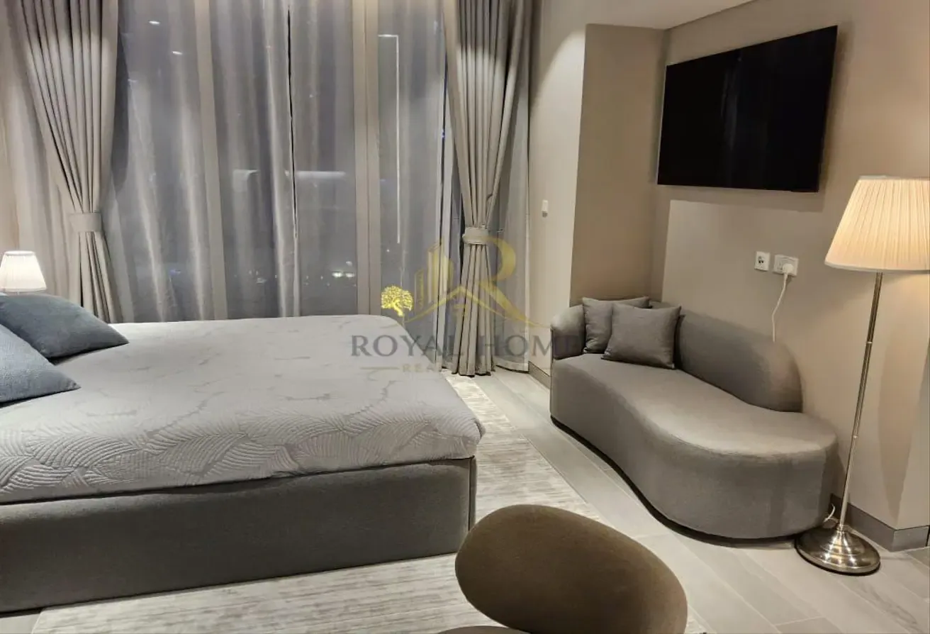 Concierge Service | Balcony | Modern Amenities