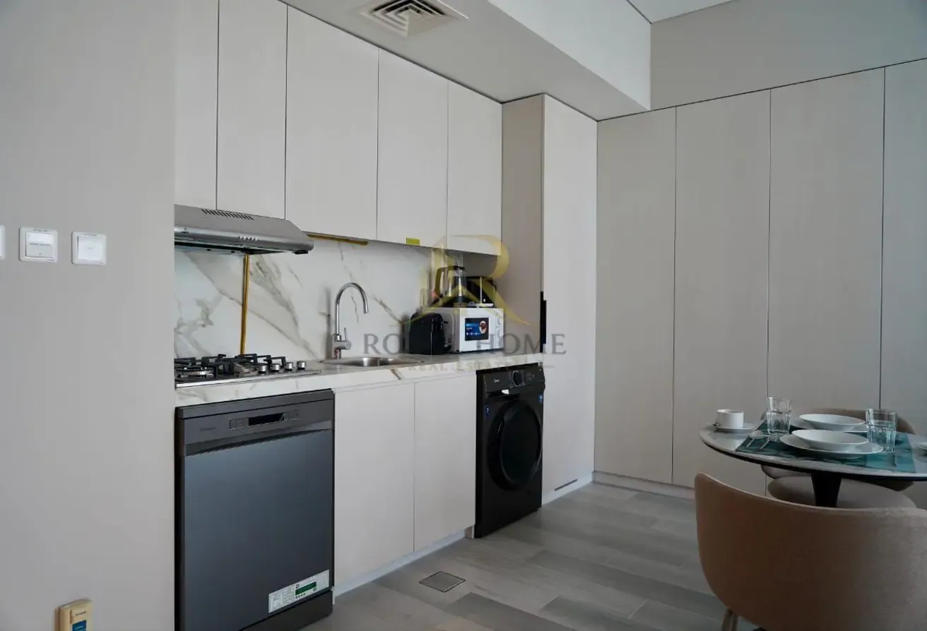 Concierge Service | Balcony | Modern Amenities