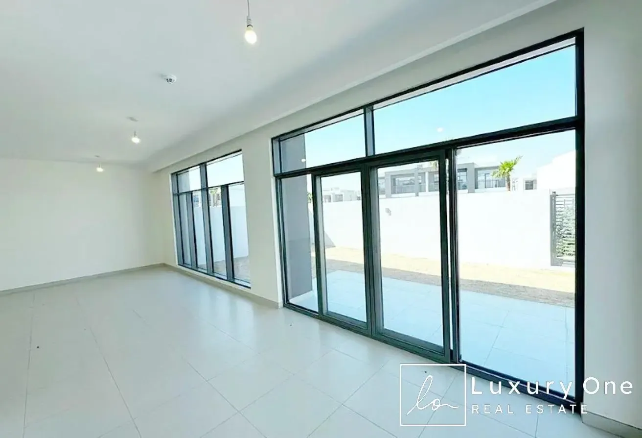 Brand New | Rooftop Terrace | Close to Amenities