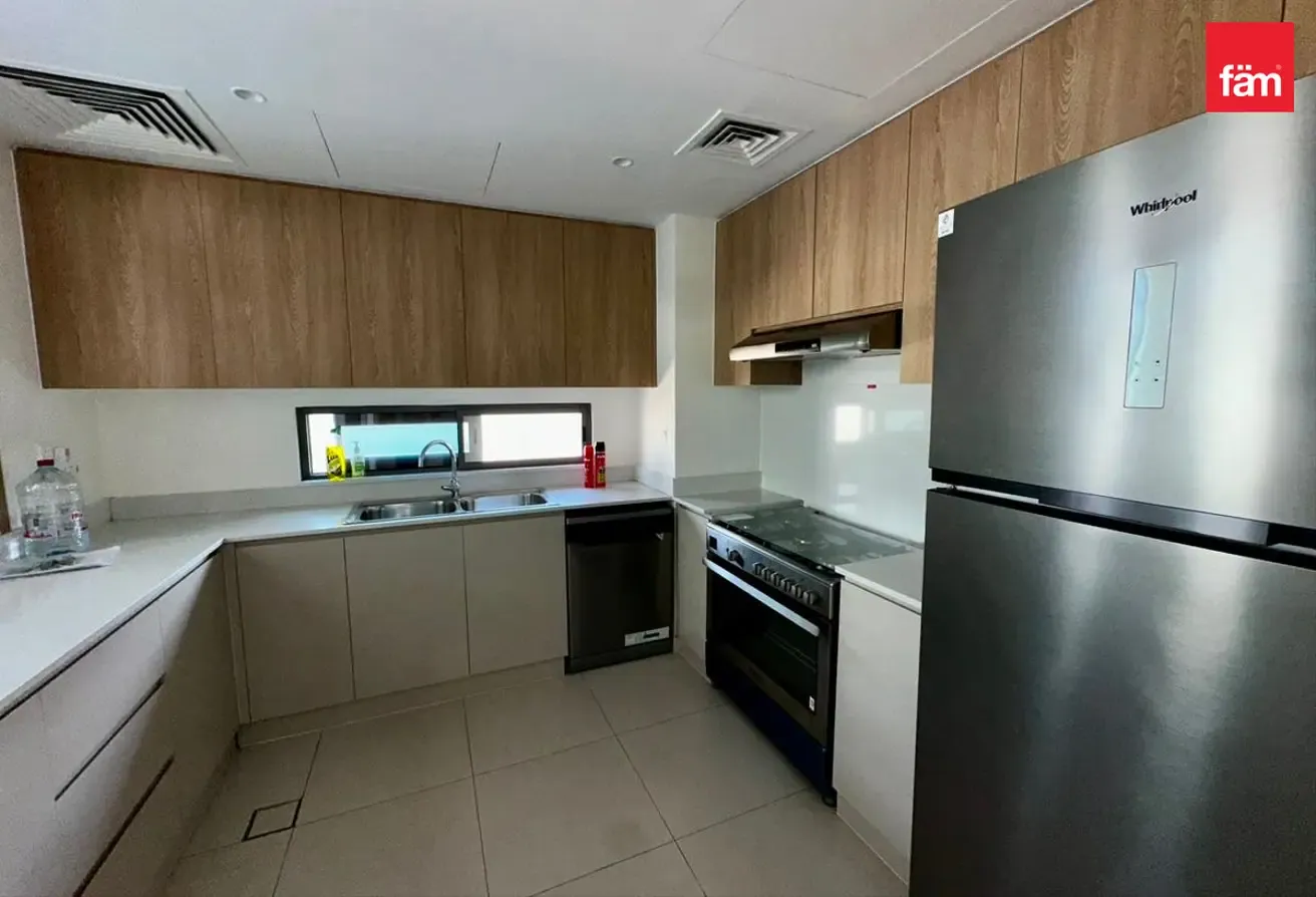 Corner Plot |  Huge Layout | 5 Bed with Maids