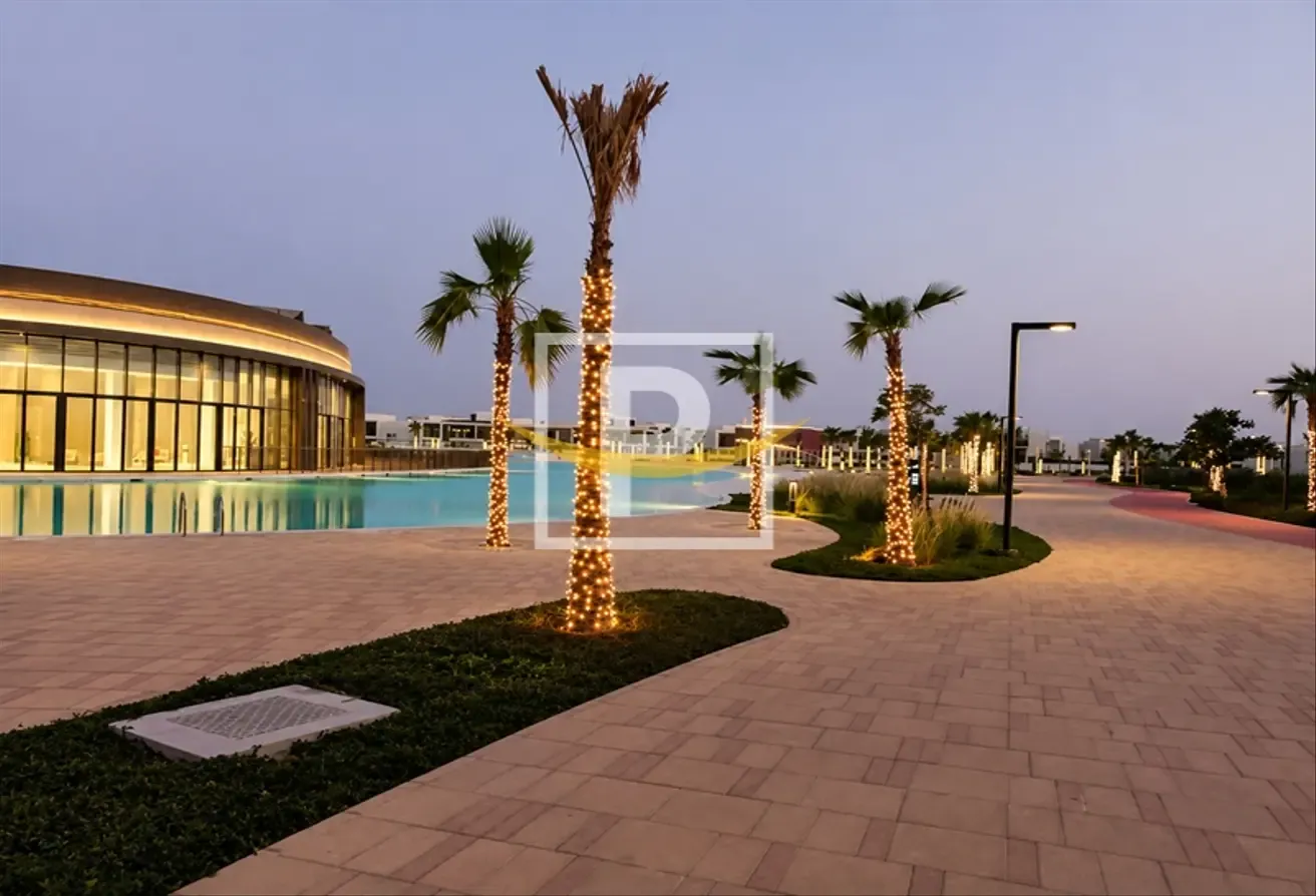 Hot Deal, Luxurious and Spacious Twin Villa