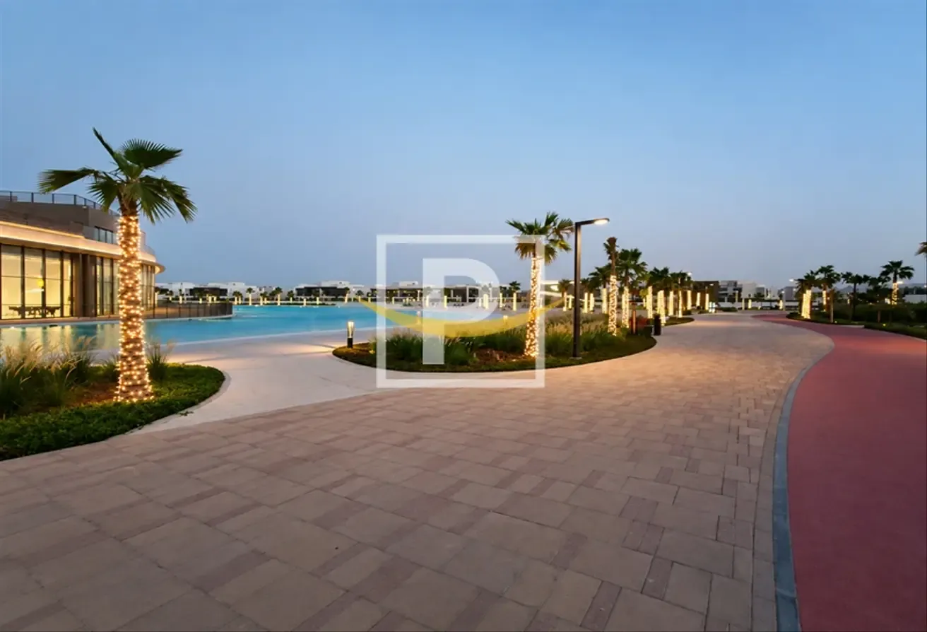Hot Deal, Luxurious and Spacious Twin Villa